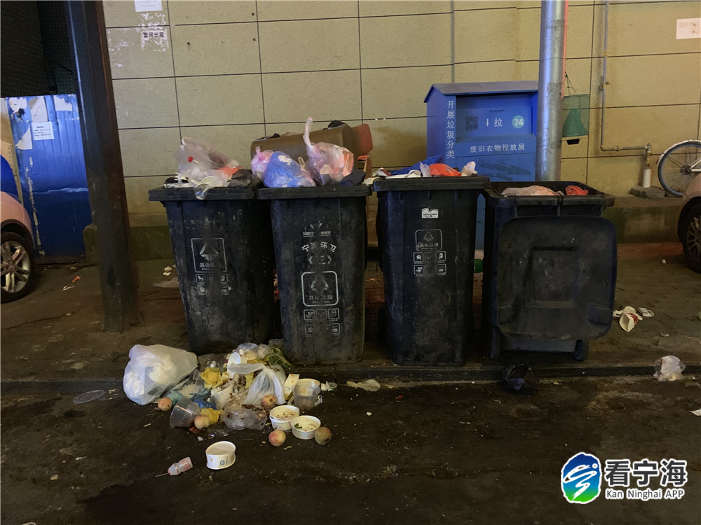 垃圾不落地 文明在手中!向脏,乱,差说不!